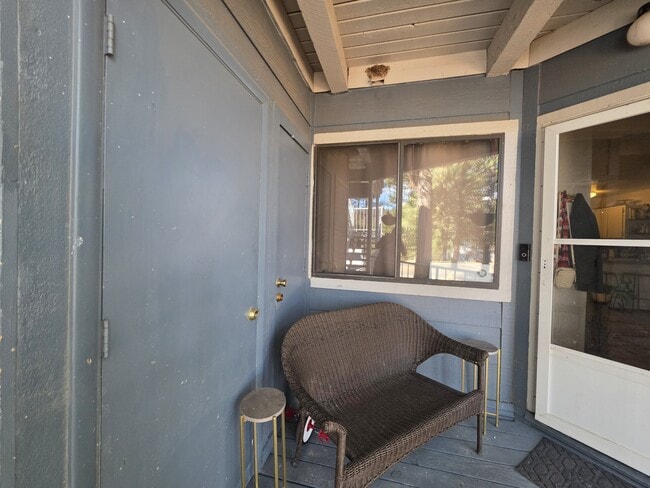 Photo - 2700 S White Mountain Rd