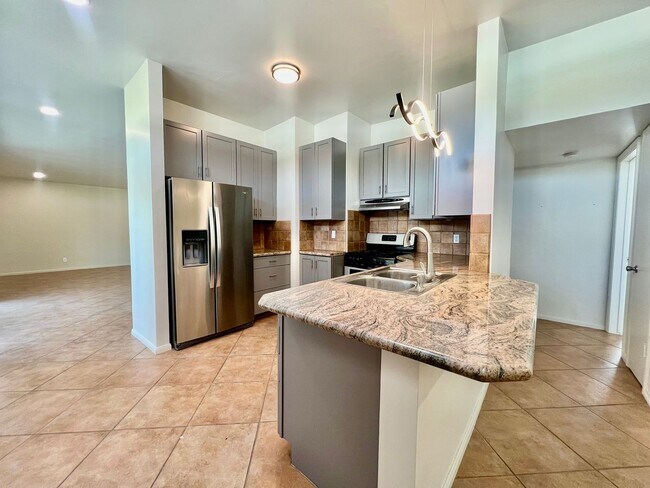 Photo - AVAILABLE NOW! 3 Bedroom 2 Bathroom POOL HOME in Palm Springs !