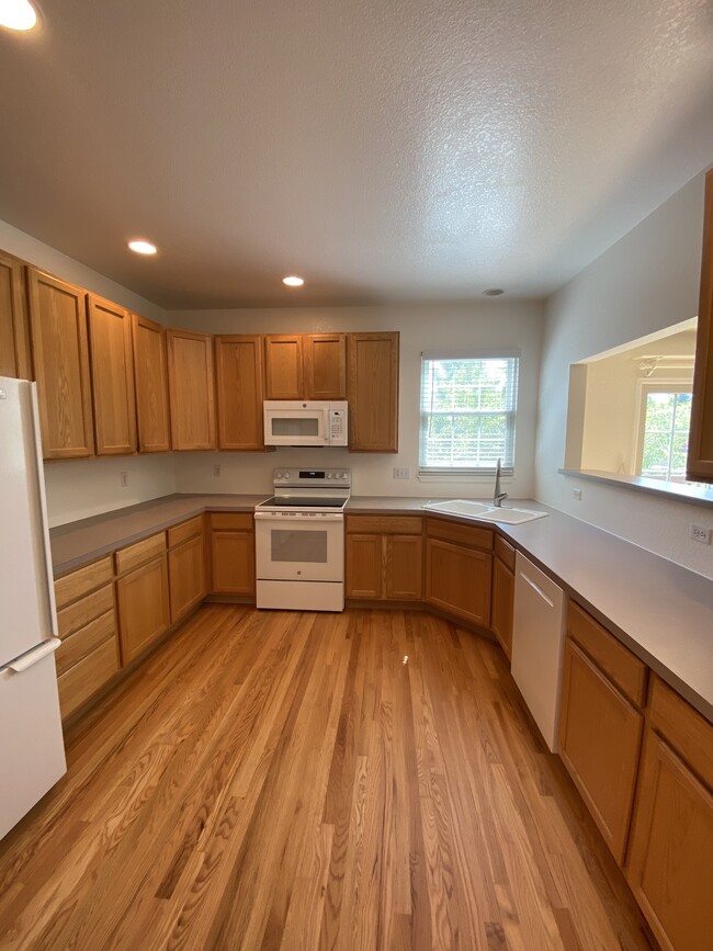 Photo - 6205 Secrest St