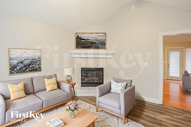 Photo - 1034 Bunting Ln