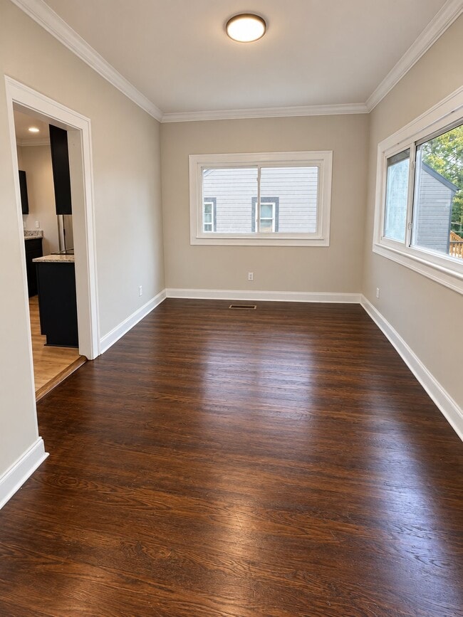 236 Pinewood Ave