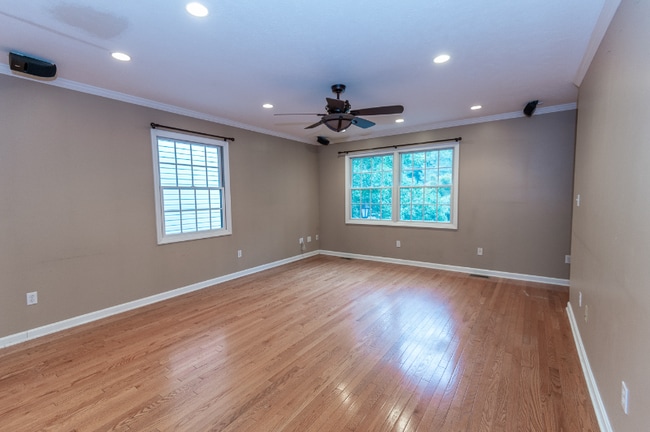 Photo - 127 Banksville Pl