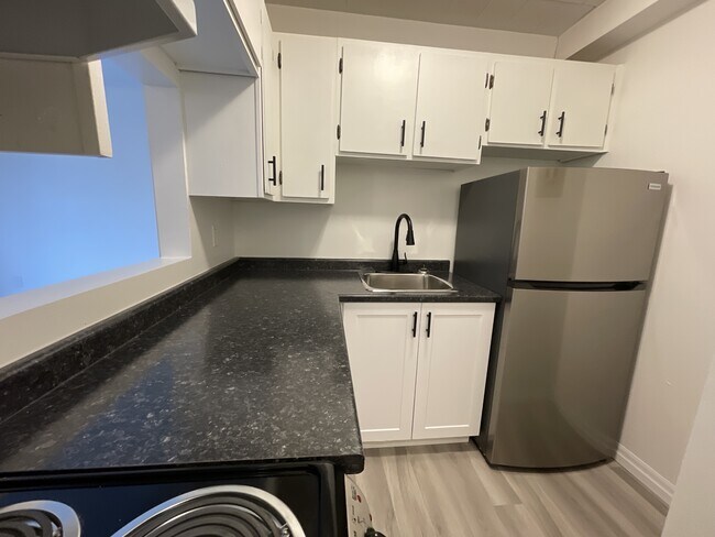 Photo - 204 Michigan Ave Unité 202