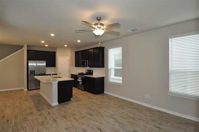 1621 Bella Dr