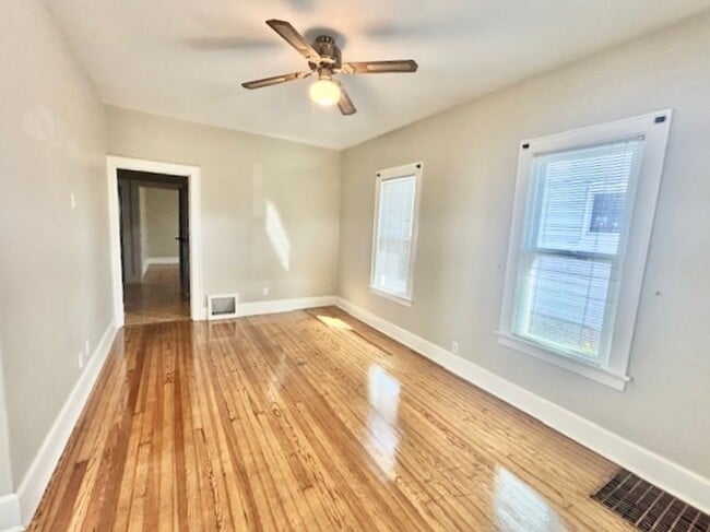 Photo - 750 E Delaware St Unidad A