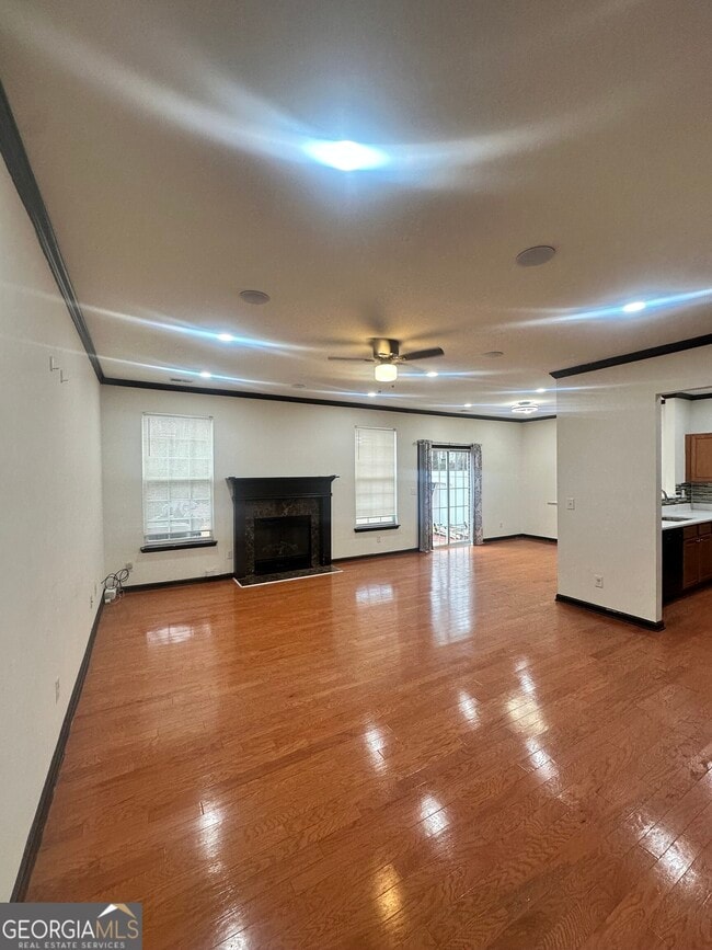 Photo - 186 Bellewood Oak Dr