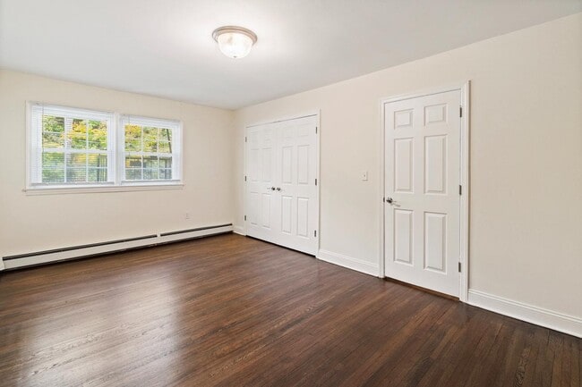 Newtonian Gardens Apartments