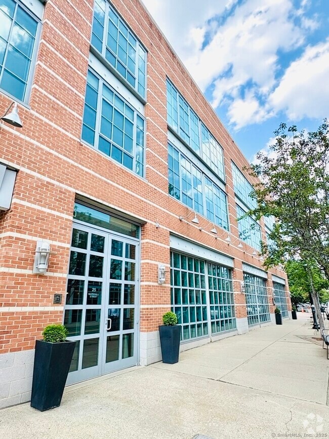 Building Photo - 25 Marshall St Unit APT 2B