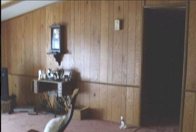 Photo - 165 W Maryland Ave