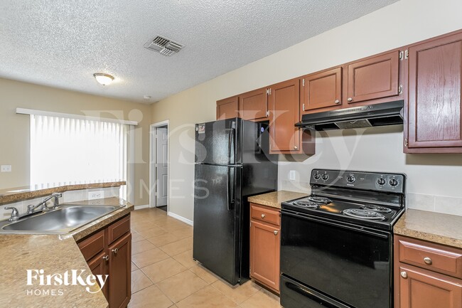 Photo - 117 Marsh St