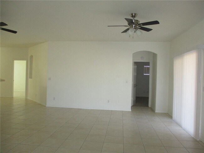 6103 Bison Ave