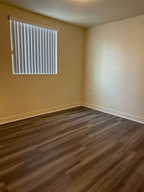 Photo - 629-631 1/2 E 116th Pl Unidad 629