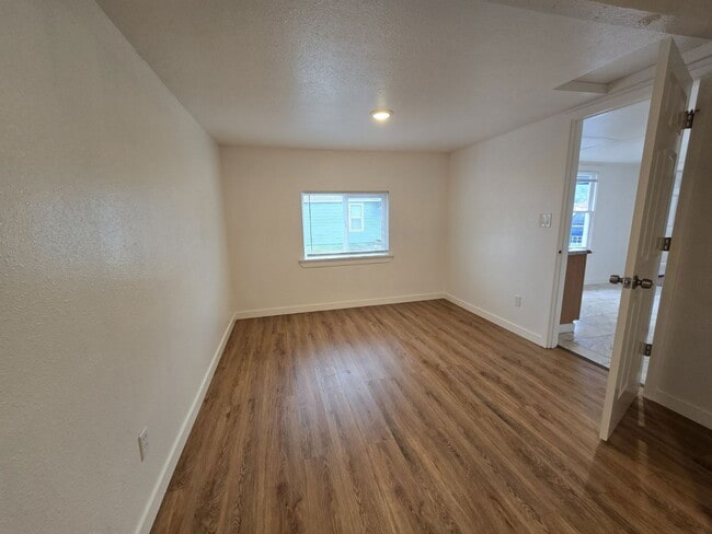 Photo - 173 E Everett Ave Unidad 4