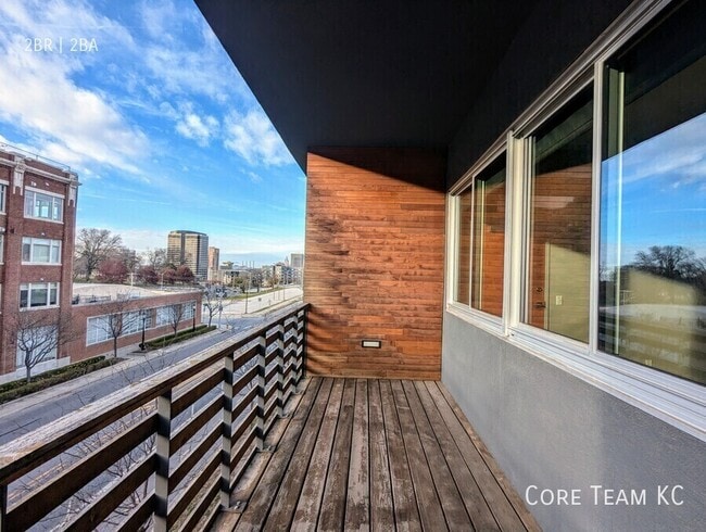 Photo - 2903 Gillham Rd Unit 204