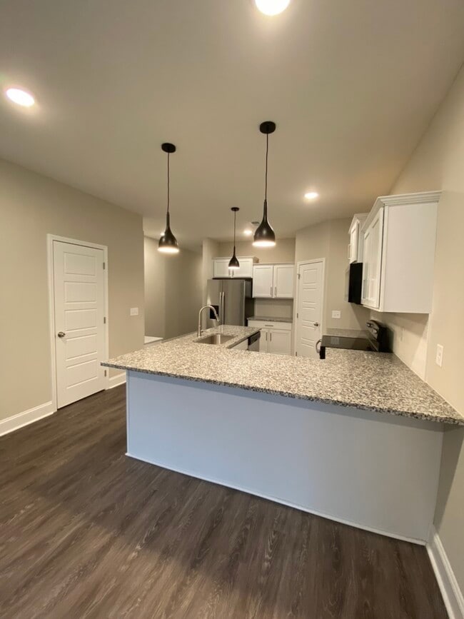 Photo - 1023 Glenkirk Dr