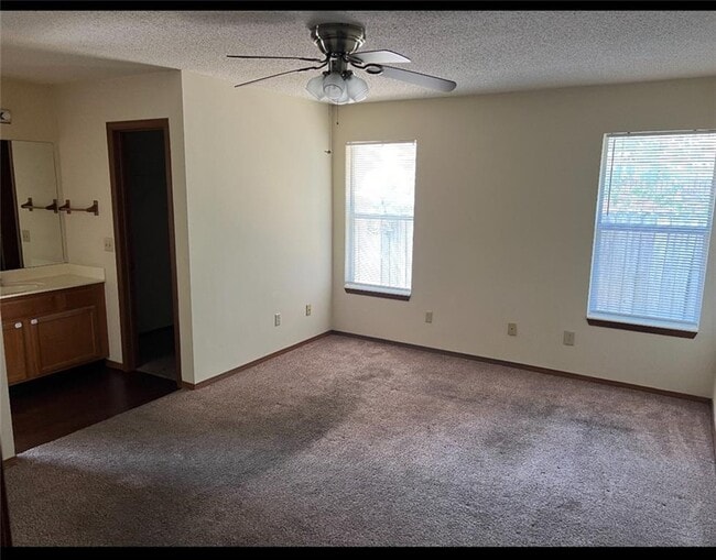 Photo - 3103 Adrian Ave