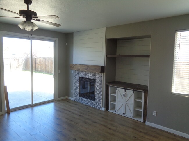 Photo - 1157 Silver Spur Way