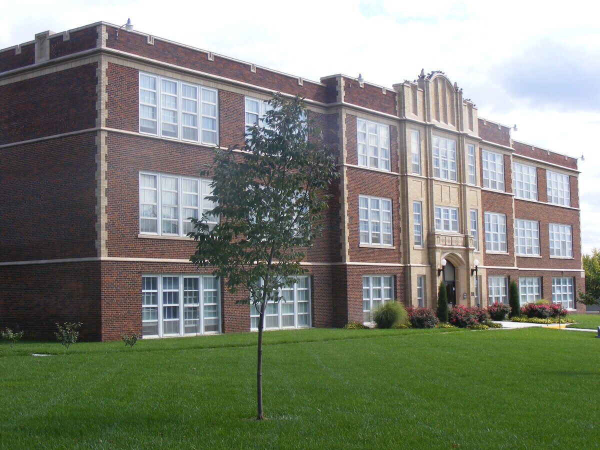 Fairbury 23 Apartments - Fairbury 23 Apartments