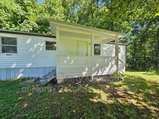 Photo - 3875 Old Fort Sugar Hill Rd