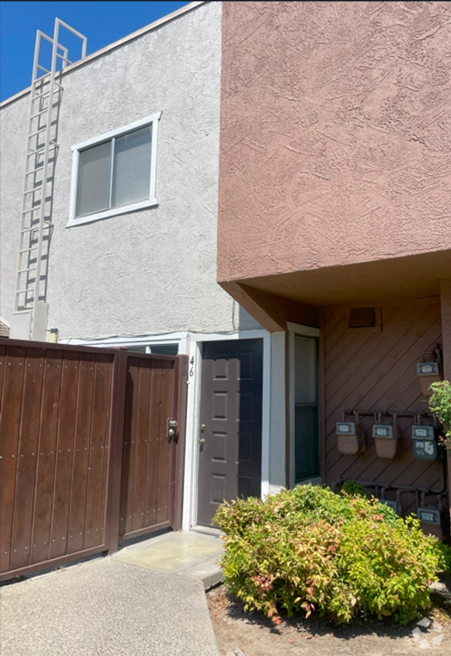 Building Photo - 325 Standiford Ave Rental