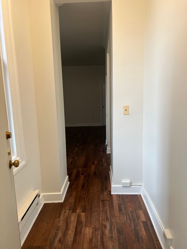 Entrada - 1 E Chase St Unidad 401