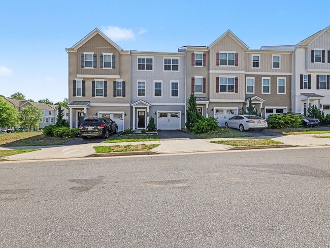 Photo - TOWNHOME FOR RENT