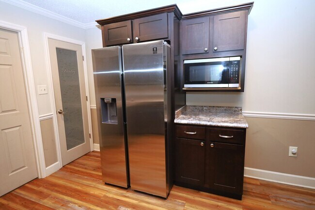 Photo - 3101 Wallace Dr