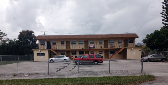 Photo - 216 N 61st Ave