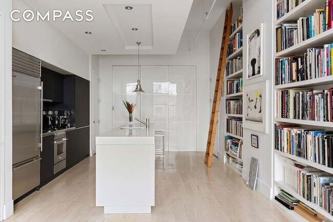 Photo - 55 Berry St Unit 4D