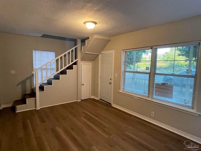 Photo - 3500 W Cervantes St