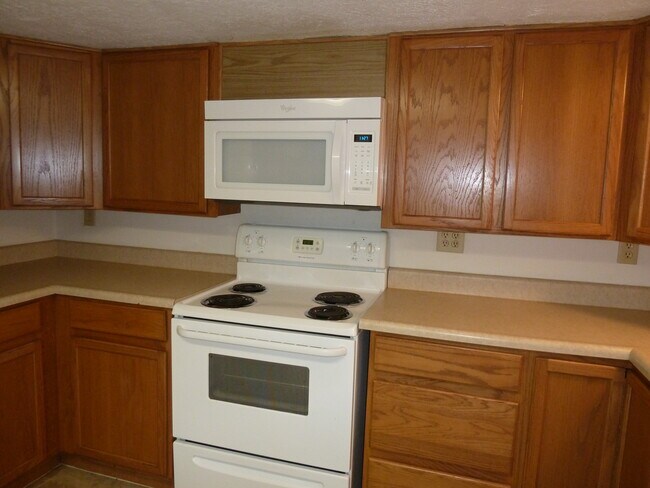 Photo - 220 N Salisbury St Unit 220