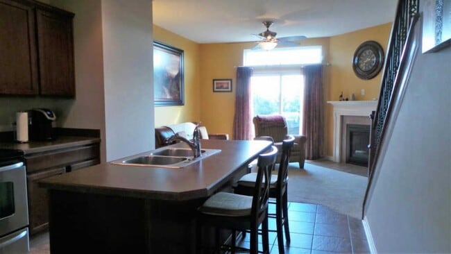 Building Photo - 6337 Chetti Dr Unit 6337