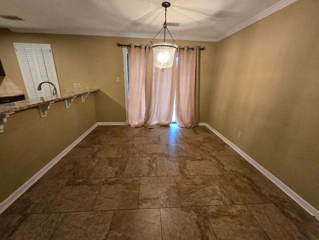 Photo - 3313 Henson Pl