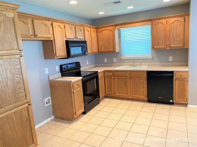 Photo - 10604 Boston Ave