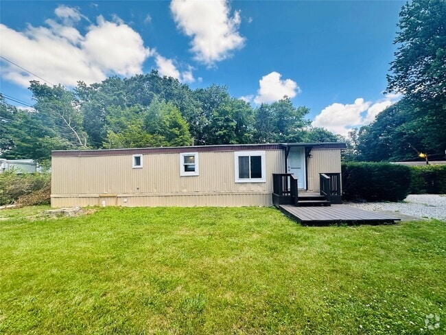 Building Photo - 3 Ford Ln Rental