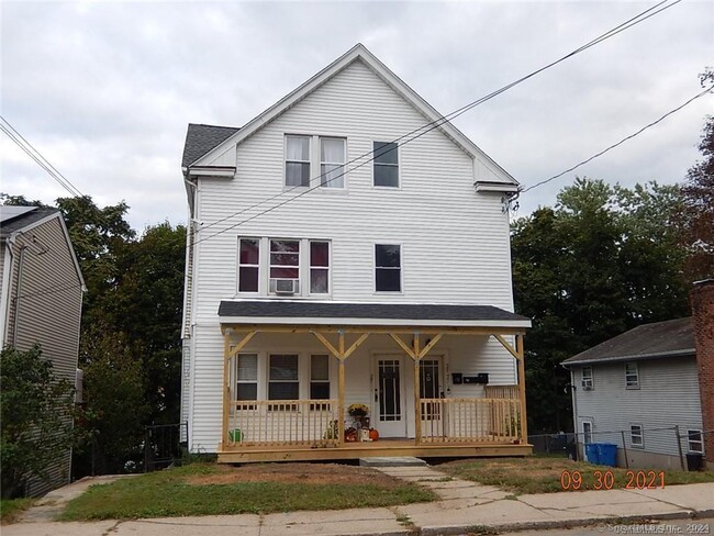 Building Photo - 25 Pratt St Unit 3