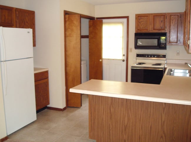 Photo - Rock Quarry Village