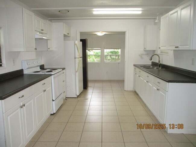 Photo - Welcome to this inviting 2-bedroom, 1-bath...