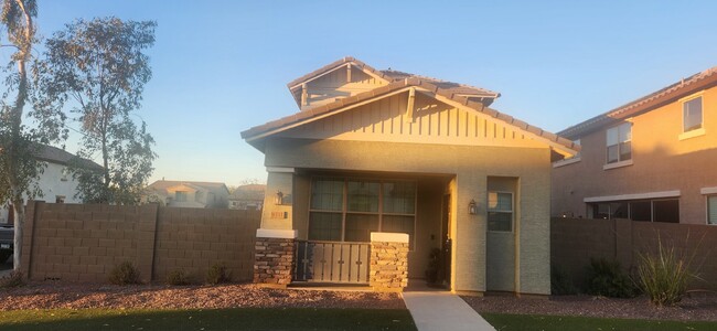 "Charming 3-Bed Oasis in Laveen with 2.5 B... - "Charming 3-Bed Oasis in Laveen with 2.5 B... Apartamento