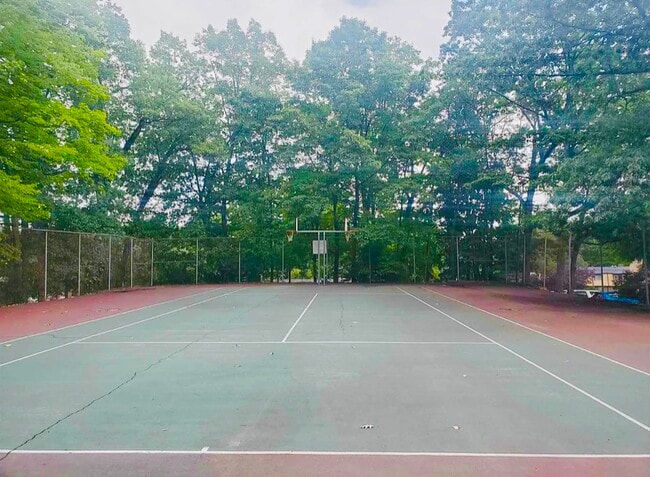 Photo - 3 Silvestri Cir Unidad 12