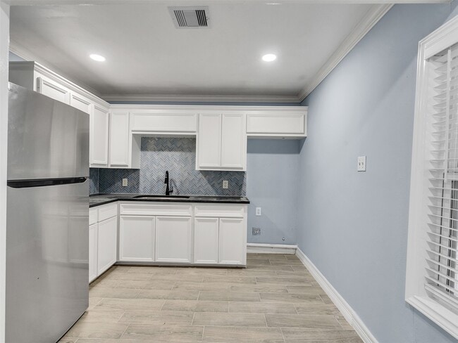 Photo - 4418 Dacca Dr