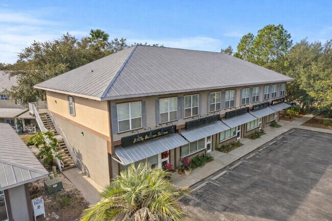 Photo - 986 Airport Rd Unit B