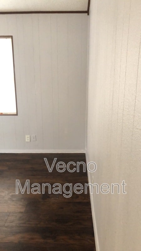 Photo - 201 S Preston Rd