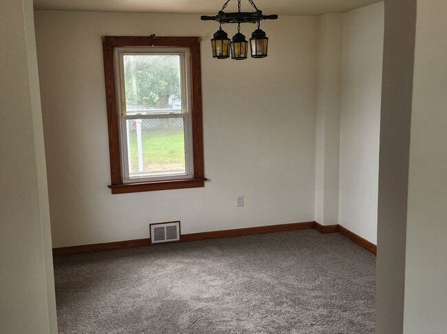 Photo - 56 N Turnpike Rd