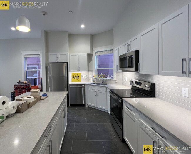 Photo - 56 JFK St Unidad #3 Rental