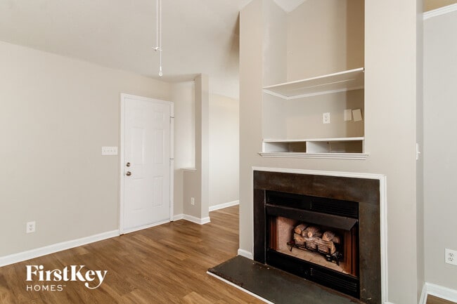 Photo - 129 Bridlewood Ave