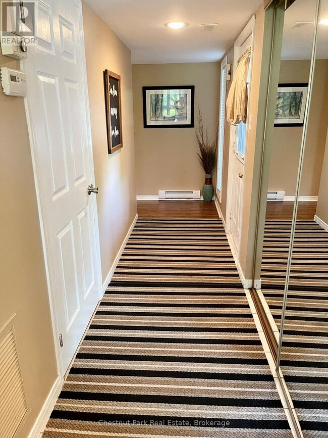 Photo - 812 Suncrest Cir