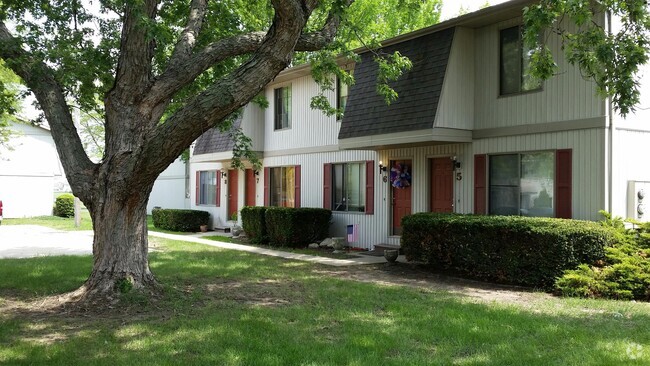 Building Photo - 1904 Karen Ct Rental