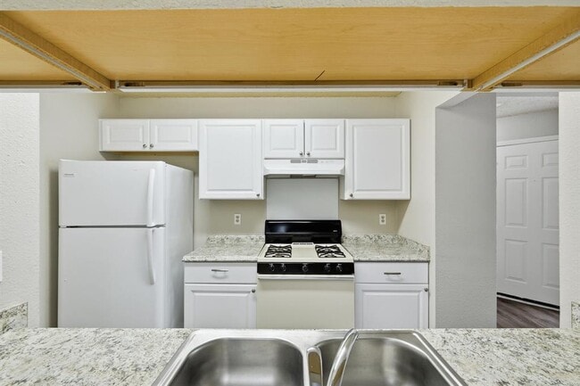 Photo - 2131 Andover Dr