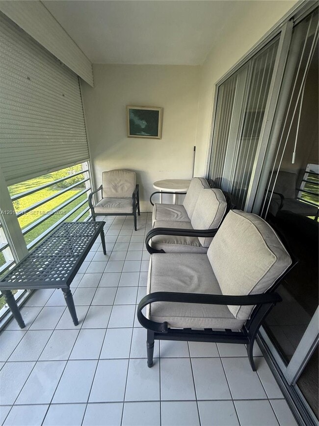 Photo - 4401 Martinique Ct Unit B2